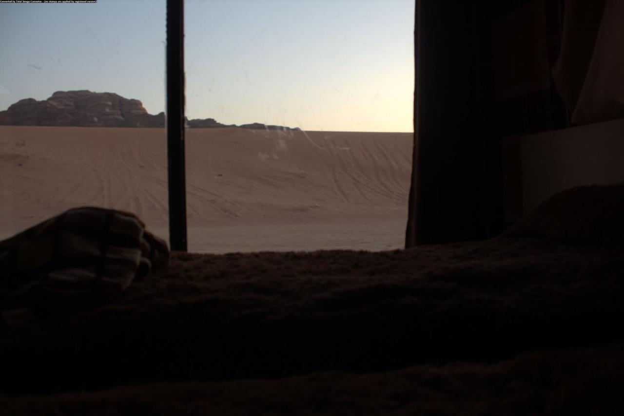 Hotel Mozoon camp Wadi Rum Esterno foto